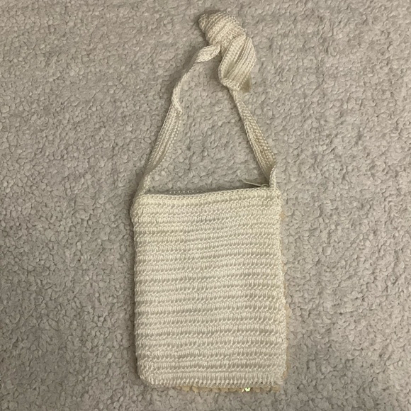 White / Pearly Colored Mini Crochet and Sequin Bag - Picture 6 of 15